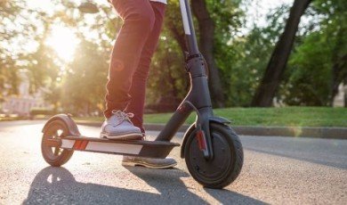 Paris to vote on banning e-scooter rentals